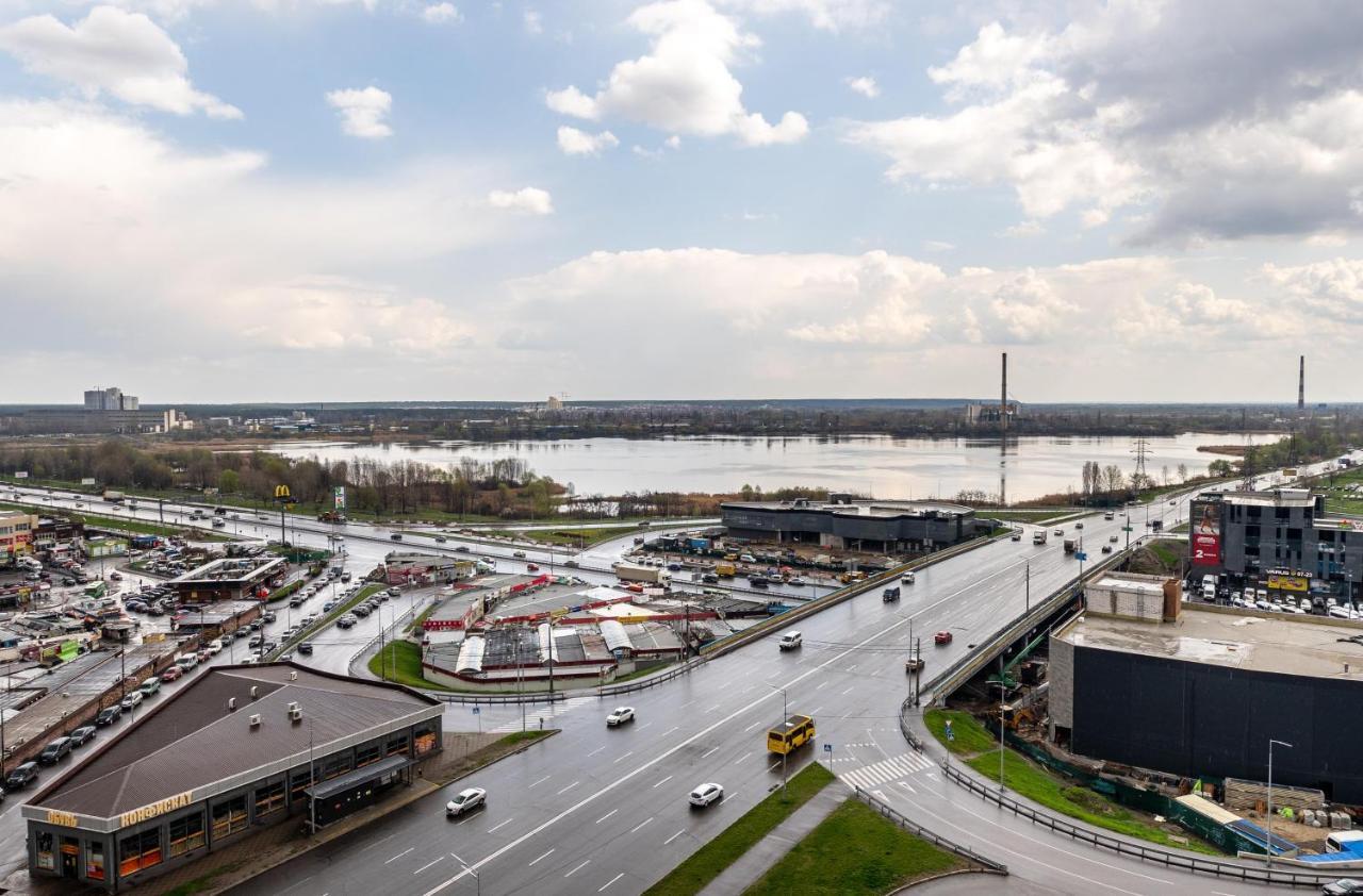 Квартира В Жк Лебединый, Ревуцкого 40 В, Метро Харьковская Позняки Kiev Esterno foto