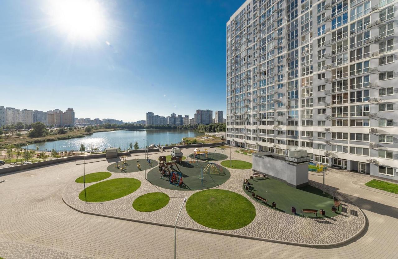 Квартира В Жк Лебединый, Ревуцкого 40 В, Метро Харьковская Позняки Kiev Esterno foto